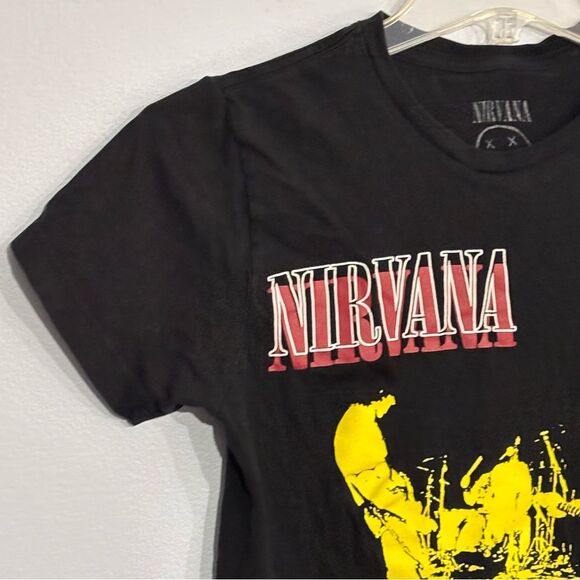 Nirvana | Women’s Black T shirt Red Nirvana Logo Yellow Band Members XS - Picture 9 of 11